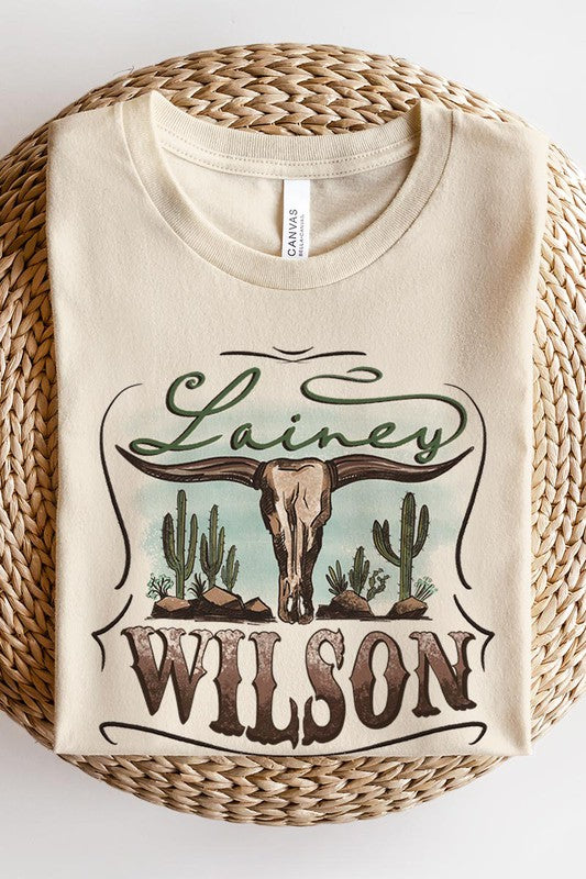 Lainey Wilson (plus size)