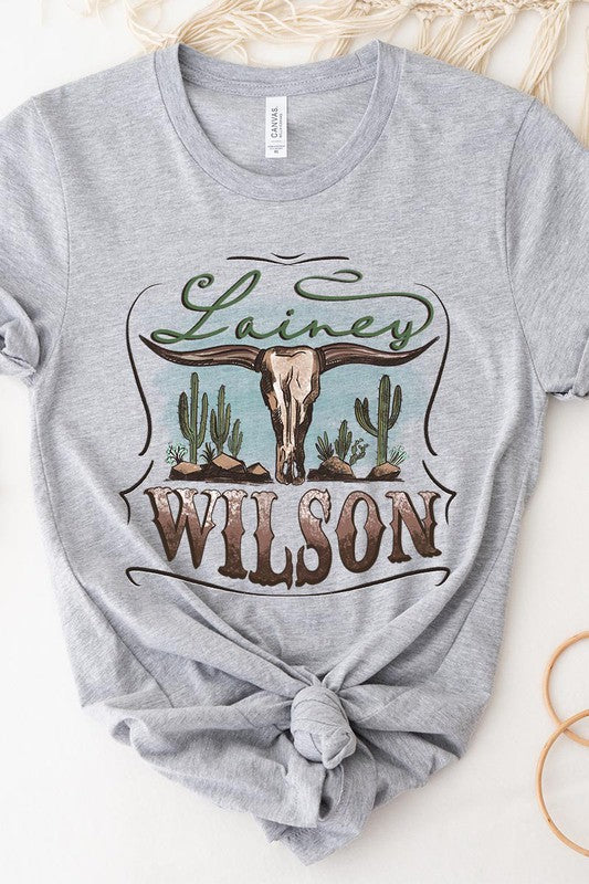 Lainey Wilson (plus size)