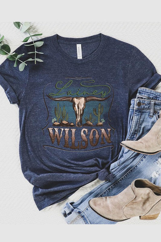 Lainey Wilson (plus size)