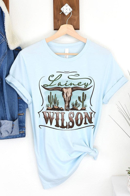 Lainey Wilson (plus size)