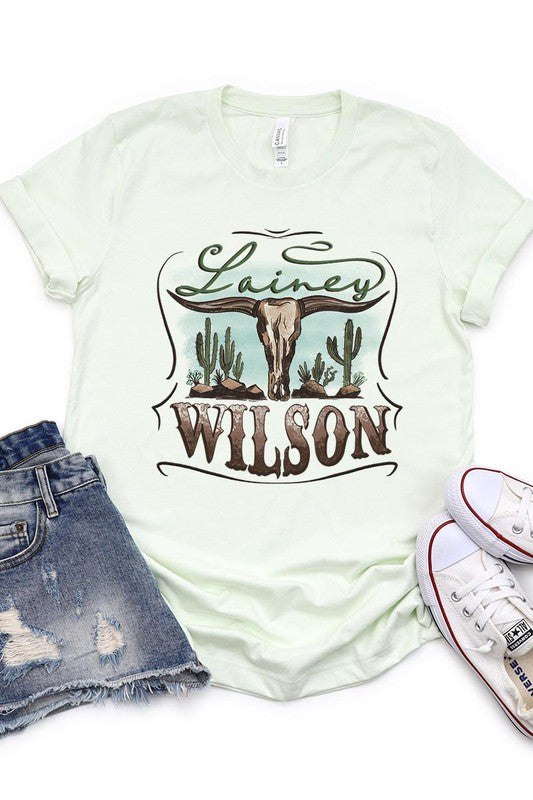 Lainey Wilson (plus size)