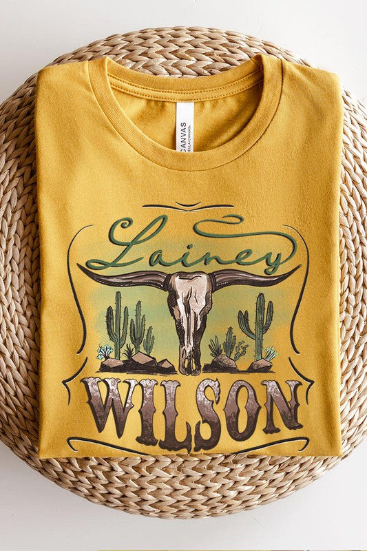 Lainey Wilson (plus size)