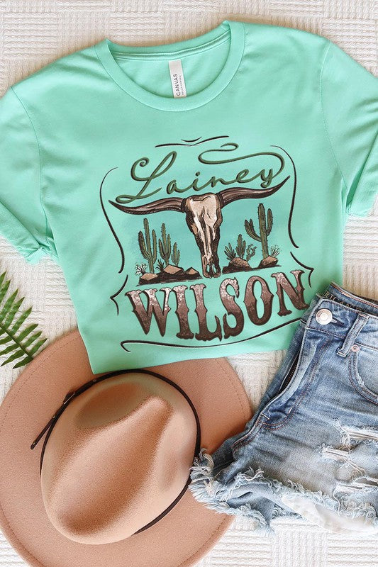 Lainey Wilson (plus size)